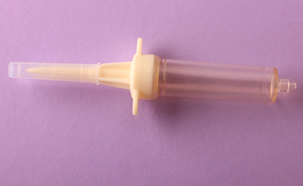 Drip Chamber with Spike