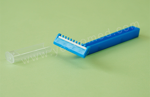Disposable plastic single blade shaving razor
